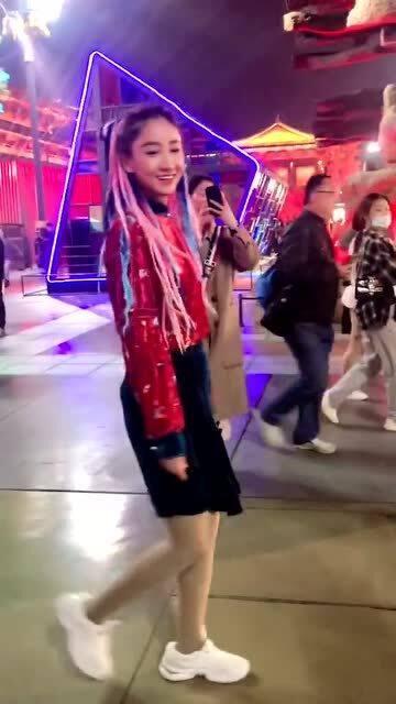 偶遇女明星网红是谁,揭秘明星与网红的神秘邂逅